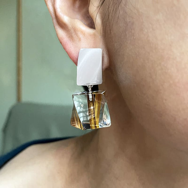 Boucles d'oreilles carré acrylique